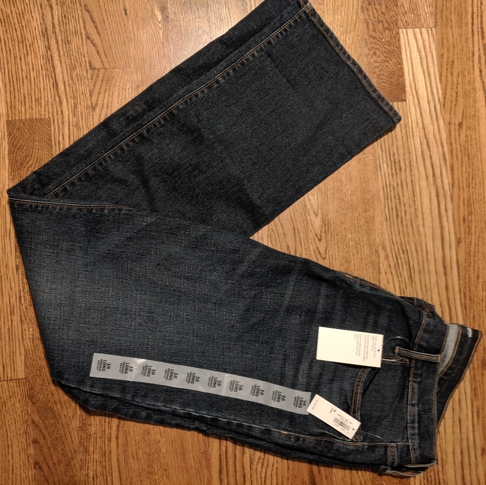 NWT. Old Navy jeans